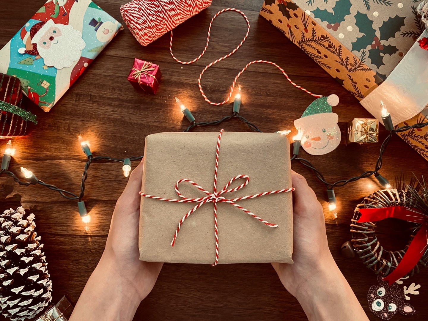 Blogbeitrag: Das ist bei Werbe- und Weihnachtsgeschenken steuerlich zu beachten